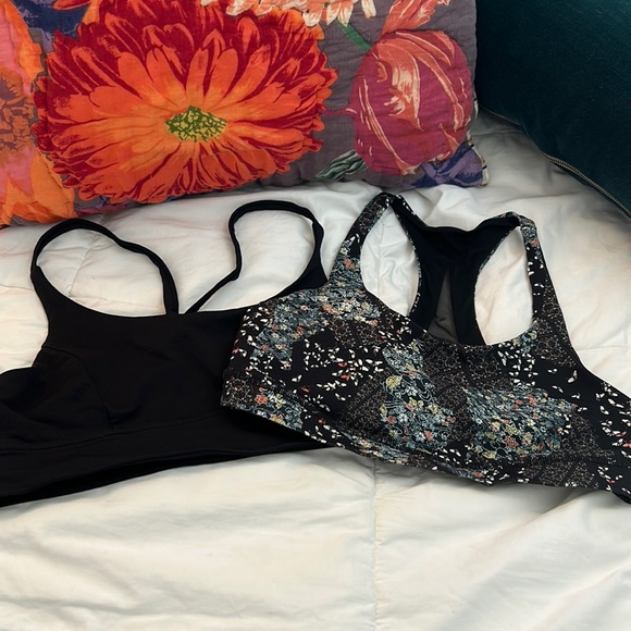 lululemon athletica Other - Lululemon bras